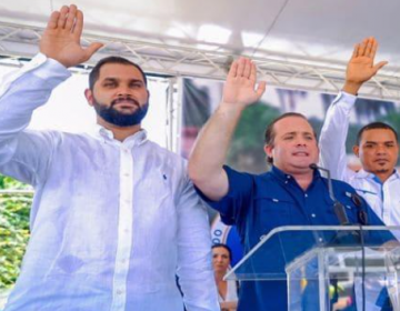 De la oposici&oacute;n al Gobierno, PRM juramenta a regidores de Guayacanes que eran del PLD y FP