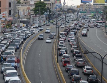Cuatro provincias concentran m&aacute;s de la mitad de los veh&iacute;culos registrados en la DGII