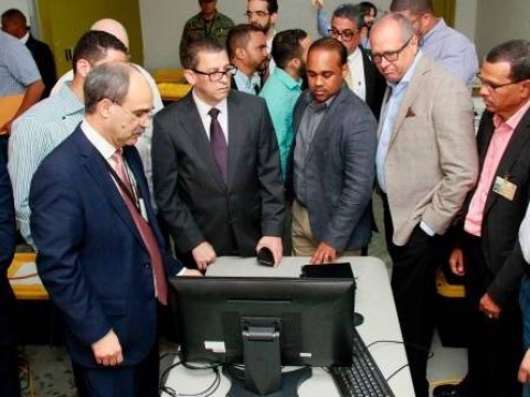 Partidos pol&iacute;ticos auditan conexiones inal&aacute;mbricas del sistema de voto automatizado