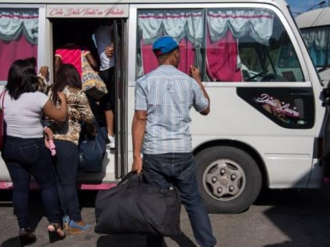 Transportistas piden el auxilio del Gobierno ante crisis generada por el COVID-19
