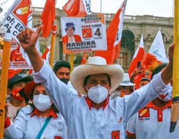 &iquest;Qui&eacute;n es Pedro Castillo, la sorpresa de la Izquierda en Per&uacute;?
