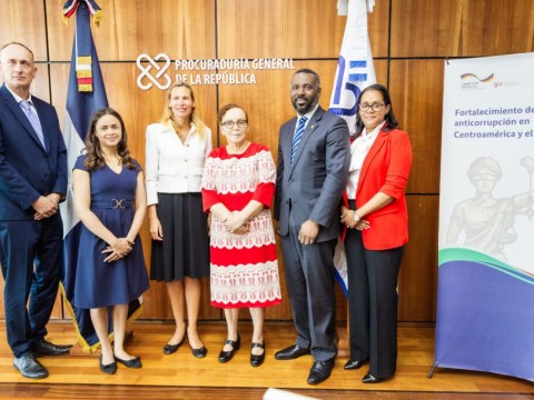 PGR recibe a embajadora de Alemania y miembros de la Cooperaci&oacute;n Alemana