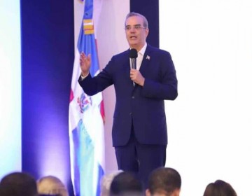 Abinader dice en Nueva York que cierre fronterizo protege de las bandas haitianas