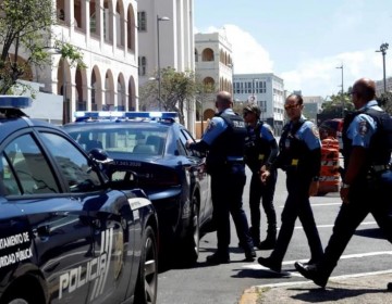 Desalojan dos escuelas en Puerto Rico por amenaza de tiroteos