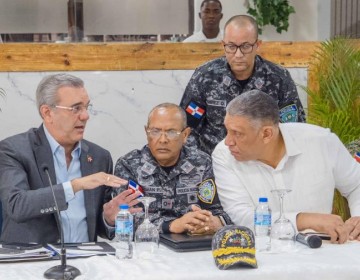 Abinader quit&oacute; limitaciones de gastos al Ministerio de Interior y a la Polic&iacute;a