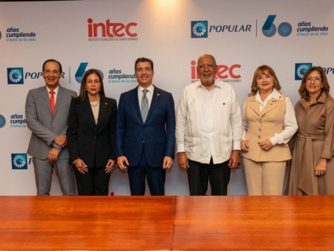Popular firma alianza con Intec para otorgar pasant&iacute;as a estudiantes meritorios