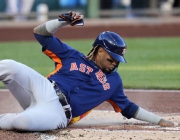 Framber Valdez lanza bien y consigue su primera victoria de la temporada