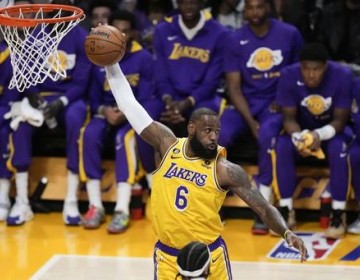 James renueva su rivalidad de postemporada con los Warriors