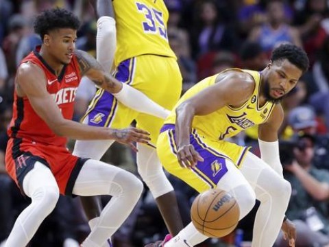 Rockets hilvanan victorias al superar a los Lakers