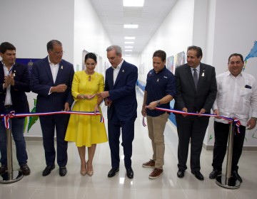 Presidente Abinader y primera dama entregan moderno pabell&oacute;n oncopedi&aacute;trico para la atenci&oacute;n infantojuvenil