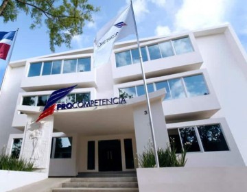 Poder Ejecutivo propone al Senado terna para sustituir miembros consejo de Procompetencia
