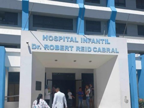 70 ni&ntilde;os ingresados por posible dengue en el Hospital Robert Reid Cabral