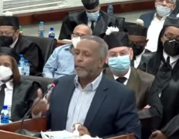 Excontralor Rafael Germos&eacute;n fue llevado a un centro m&eacute;dico por estr&eacute;s tras prolongada audiencia Anti Pulpo