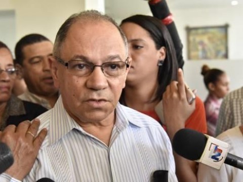 Sindicatos desconocen propuesta salarial del empresariado horas antes de comenzar reuni&oacute;n