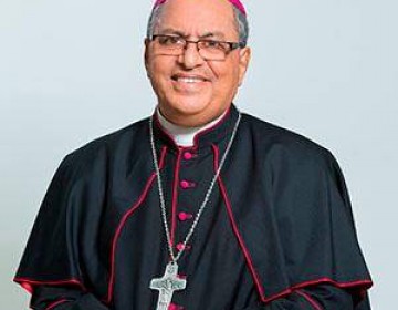 Monse&ntilde;or Benito &Aacute;ngeles es el nuevo rector de la Universidad Cat&oacute;lica Santo Domingo  