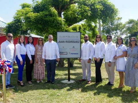 Inauguran remodelaci&oacute;n del Club P&uacute;blico Juan Rodr&iacute;guez en La Vega