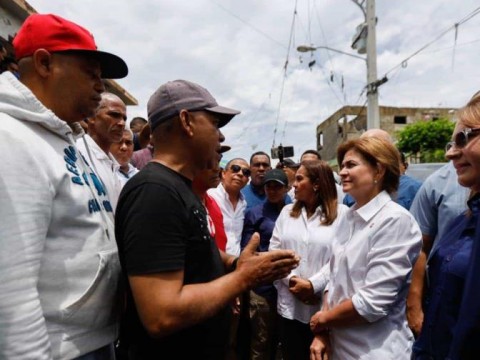 Raquel Pe&ntilde;a activa plan para reconstruir viviendas afectadas por inundaciones en SFM