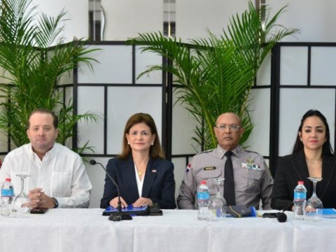 RD dise&ntilde;a hoja de ruta con Centroam&eacute;rica para detener tr&aacute;fico de armas