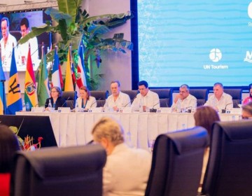 RD firma dos acuerdos de sostenibilidad y capacitaci&oacute;n tur&iacute;stica en reuni&oacute;n en Cuba