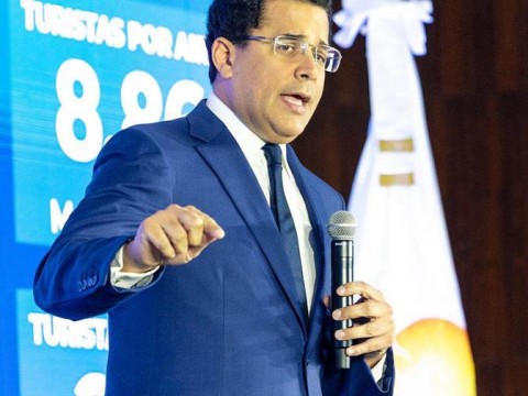 RD supera su marca tur&iacute;stica con la llegada de 11.7 millones de visitantes en el 2025
