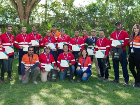 Reconocen brigada de rescate de Barrick Pueblo Viejo por su valent&iacute;a y solidaridad en caso Jet Set