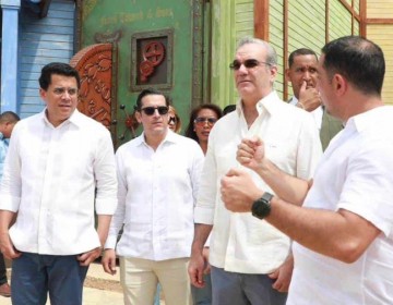 Abinader promete respetar derechos adquiridos de incentivos en reforma fiscal
