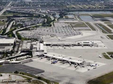 Aeropuerto en Florida cambia de forma oficial su nombre en honor a Donald Trump