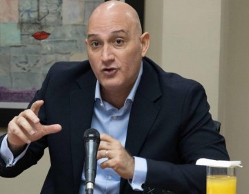 P&aacute;vel Isa Contreras renuncia como ministro de Econom&iacute;a