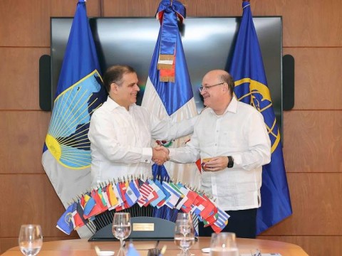 Abordar&aacute;n reformas tem&aacute;ticas en asamblea del BID en Punta Cana