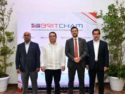 Importaciones de whisky y combustible ayudan a subir intercambio comercial RD-Reino Unido