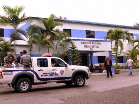 Roban veh&iacute;culo a un teniente coronel de la PN