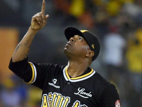 &Aacute;guilas dejan atr&aacute;s la confiscaci&oacute;n por l&iacute;o de roster