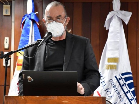 Salud P&uacute;blica dice no aceptar&aacute; presiones de quienes piden reapertura 
