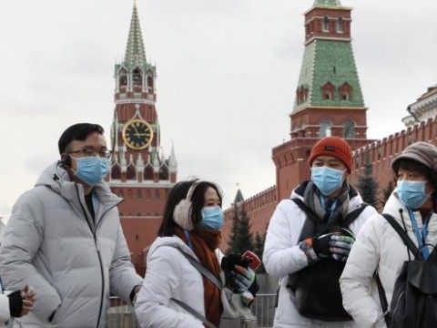 Rusia supera los 350,000 casos de COVID-19