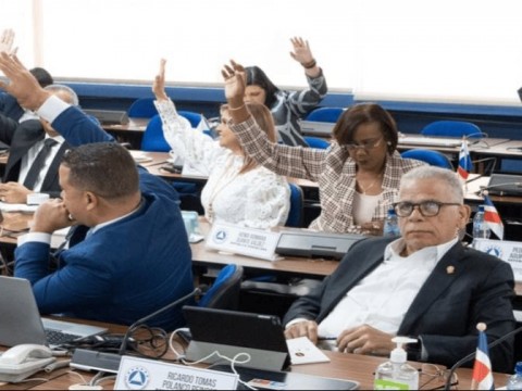 Los diputados del Parlacen se escogen de forma indirecta