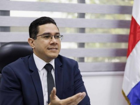 Aseguran apoyo para que m&eacute;dicos se capaciten en Argentina en trasplante hep&aacute;tico