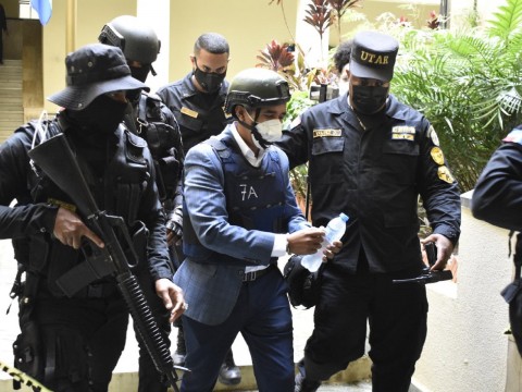 Juez se declara incompetente para conocer habeas corpus del general De Los Santos Viola