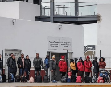 El gobierno de EEUU amenaza con demandar a Texas si aplica una nueva ley migratoria