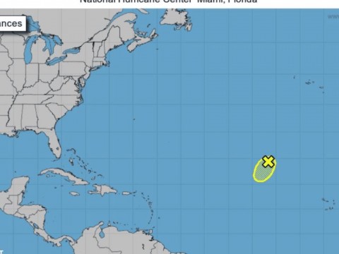Se forma zona de baja presi&oacute;n en el Atl&aacute;ntico fuera de temporada de huracanes