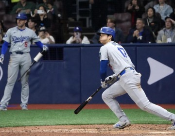 Ohtani y los Dodgers inician la temporada con un triunfo ante los Padres en Corea del Sur