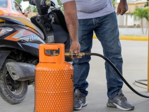 Vuelven a bajar RD$2 al gas licuado de petr&oacute;leo