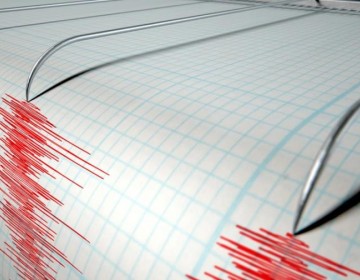 Casi 140 r&eacute;plicas se reportan en El Salvador tras sismo de 6.8