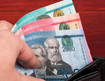 Indexar salarios bajar&iacute;a recaudaci&oacute;n y librar&iacute;a del impuesto sobre la renta a sueldos altos