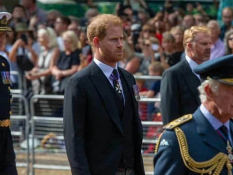 El pr&iacute;ncipe Harry acusa al Daily Mail de violar su privacidad