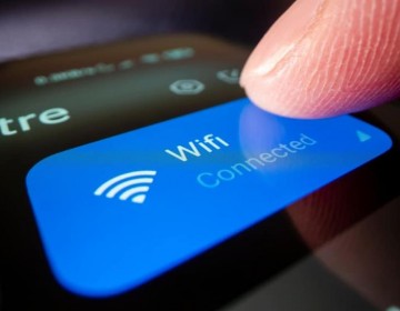 &iquest;Por qu&eacute; debes desactivar el Wi-Fi de tu tel&eacute;fono al salir de casa?