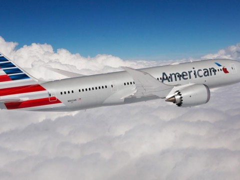 Un vuelo aterriza de emergencia en Miami por olor qu&iacute;mico