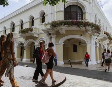 Solo 5.7 % de turistas ve como elevados los precios en la Rep&uacute;blica Dominicana