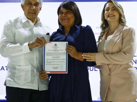 Sup&eacute;rate y Conape grad&uacute;an al primer grupo de cuidadores en Rep&uacute;blica Dominicana