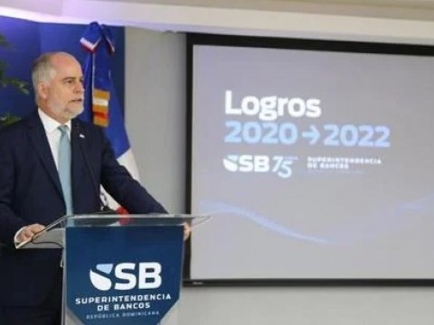 Deudores de la banca vuelven a niveles pre Covid