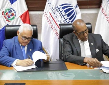 Tesorer&iacute;a firma acuerdo de interoperabilidad con la Contralor&iacute;a